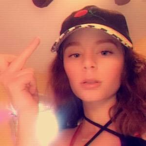 Meet your Posher, Michaela